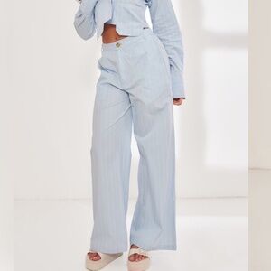PRETTYLITTLETHING blue poplin pinstripe tailored wide leg trousers size 6 US
